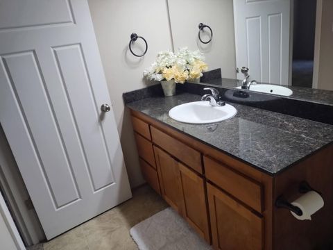 Tiny photo for 3577 Yah Way, White City, OR 97503 (MLS # 220219256)