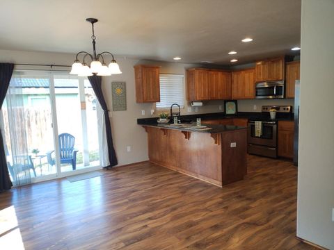 Tiny photo for 3577 Yah Way, White City, OR 97503 (MLS # 220219256)