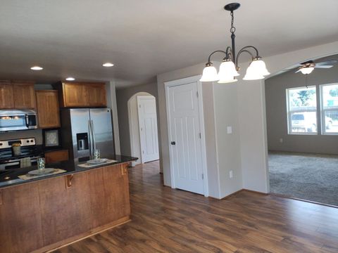 Tiny photo for 3577 Yah Way, White City, OR 97503 (MLS # 220219256)