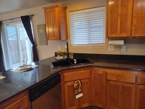 Tiny photo for 3577 Yah Way, White City, OR 97503 (MLS # 220219256)