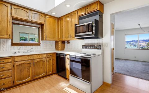 Tiny photo for 1150 Hillview Drive, Ashland, OR 97520 (MLS # 220224605)