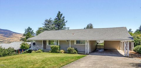 Tiny photo for 1150 Hillview Drive, Ashland, OR 97520 (MLS # 220224605)