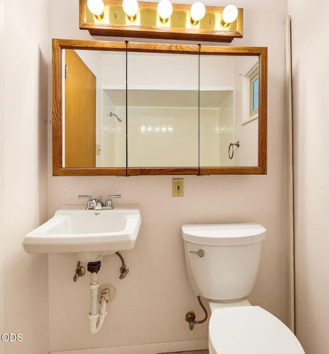 Tiny photo for 1150 Hillview Drive, Ashland, OR 97520 (MLS # 220224605)