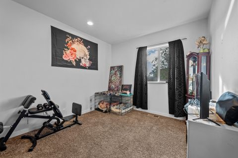 Tiny photo for 479 SE Leisek Way, Madras, OR 97741 (MLS # 220211077)