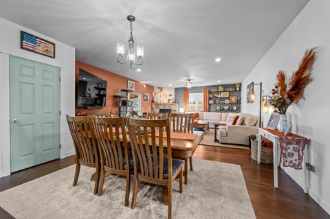 Tiny photo for 479 SE Leisek Way, Madras, OR 97741 (MLS # 220211077)