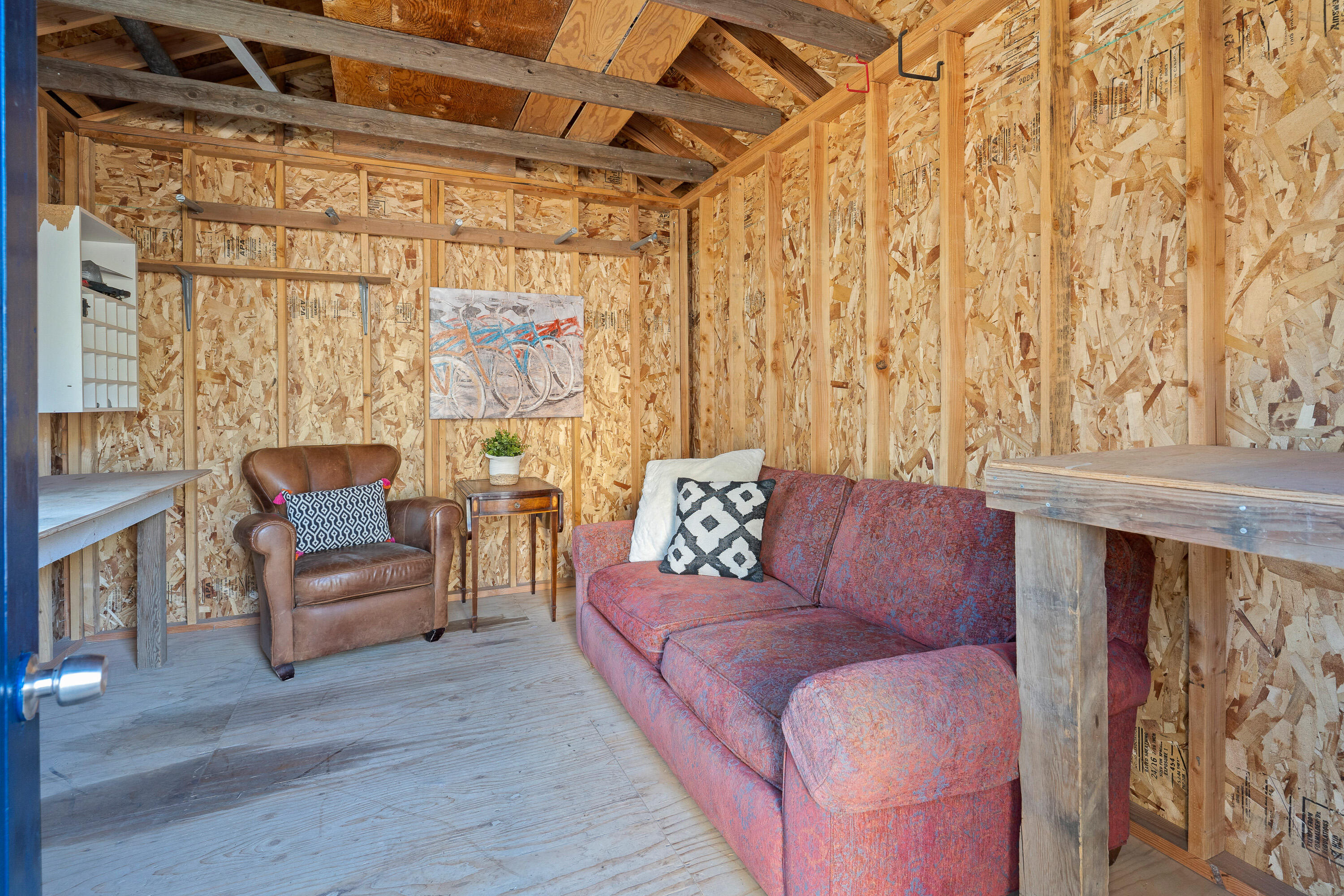 Desc Rvr Hmst Rimrk - Residential