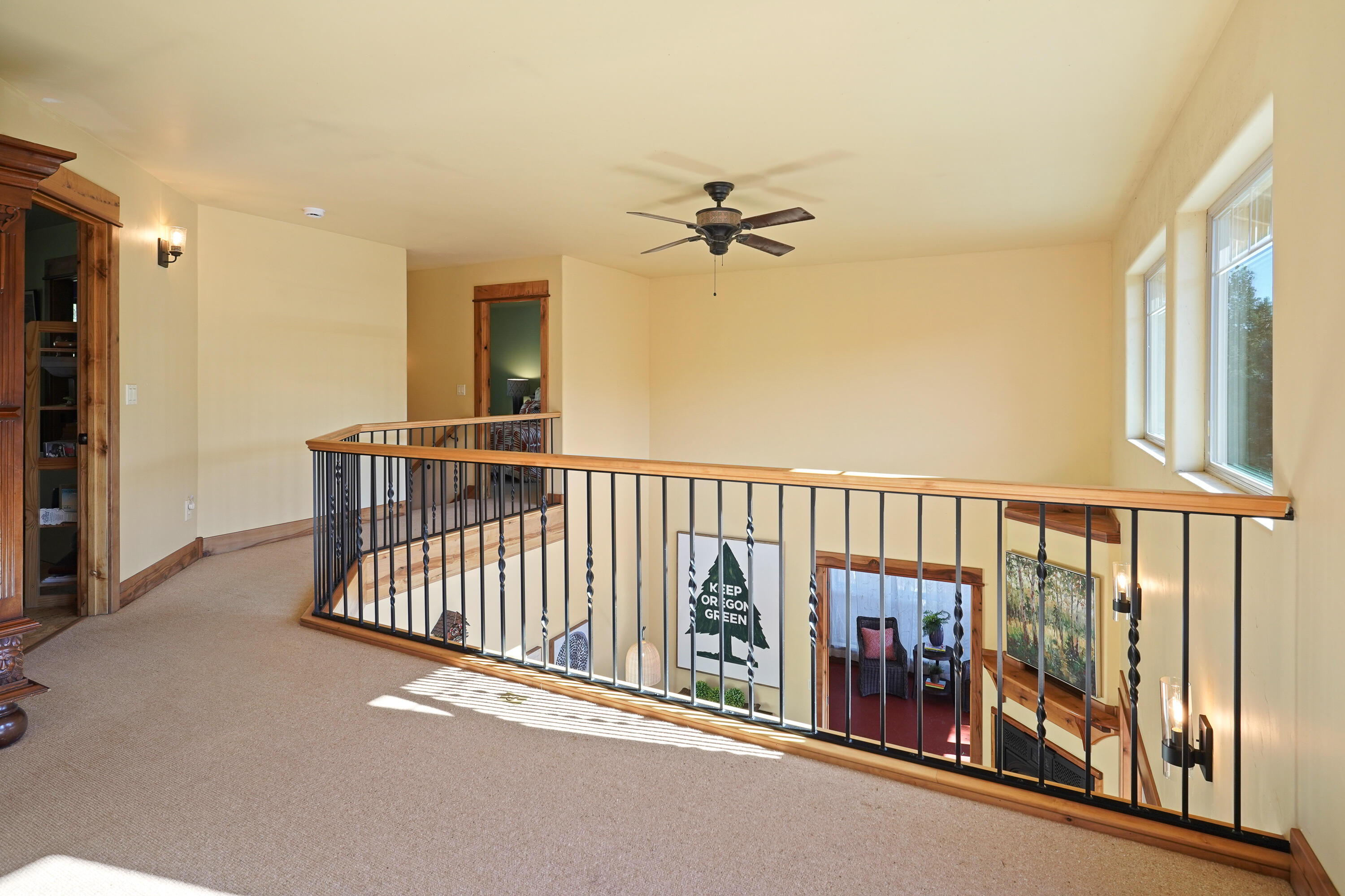 Desc Rvr Hmst Rimrk - Residential