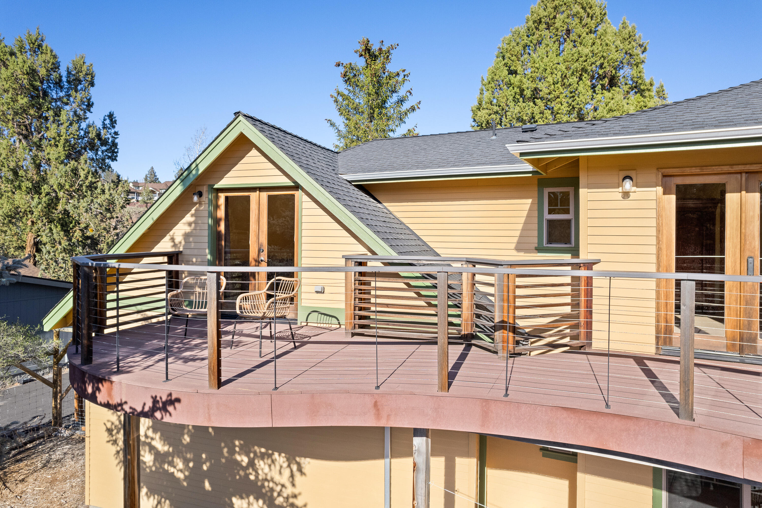 Desc Rvr Hmst Rimrk - Residential