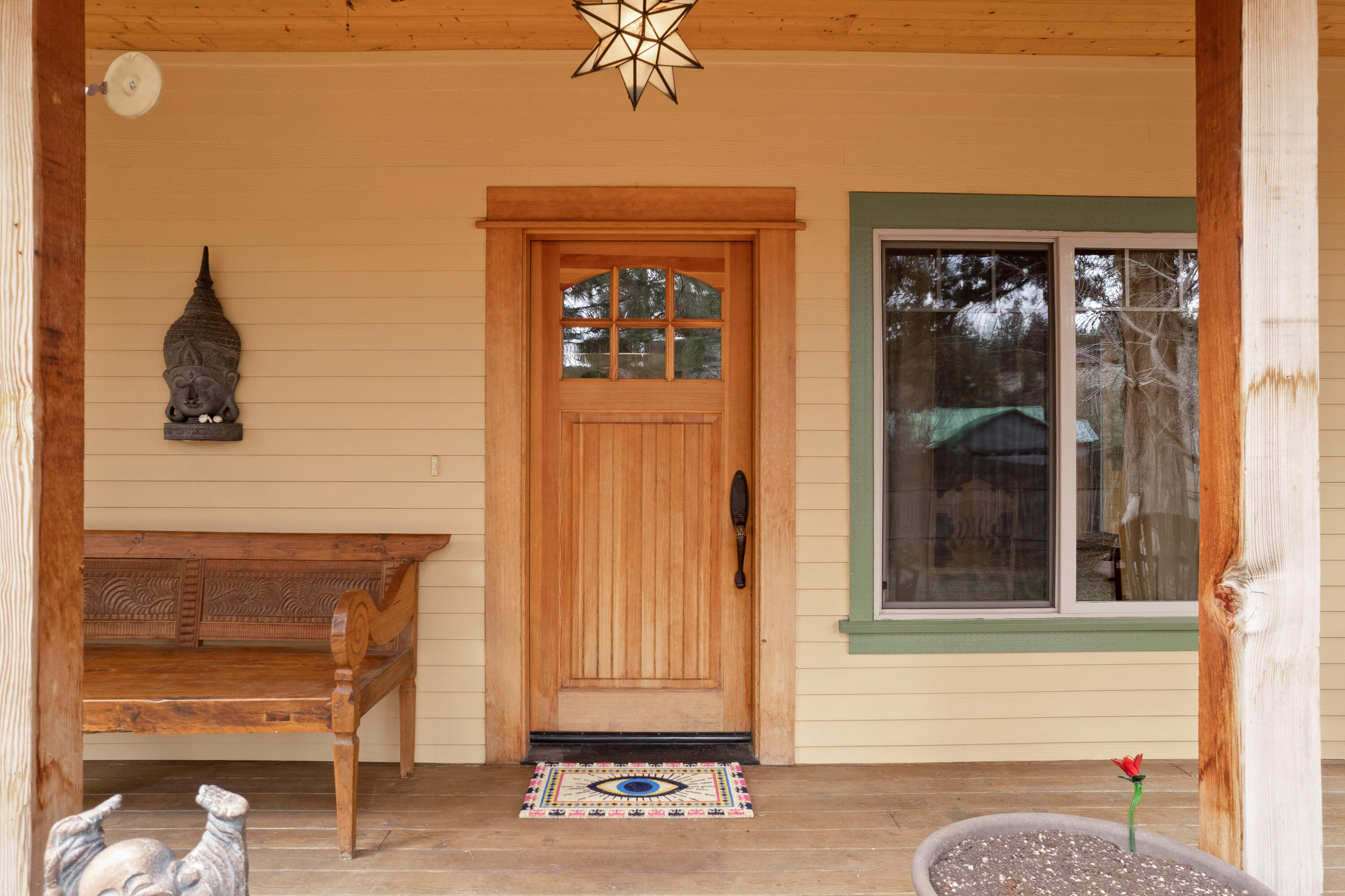 Desc Rvr Hmst Rimrk - Residential