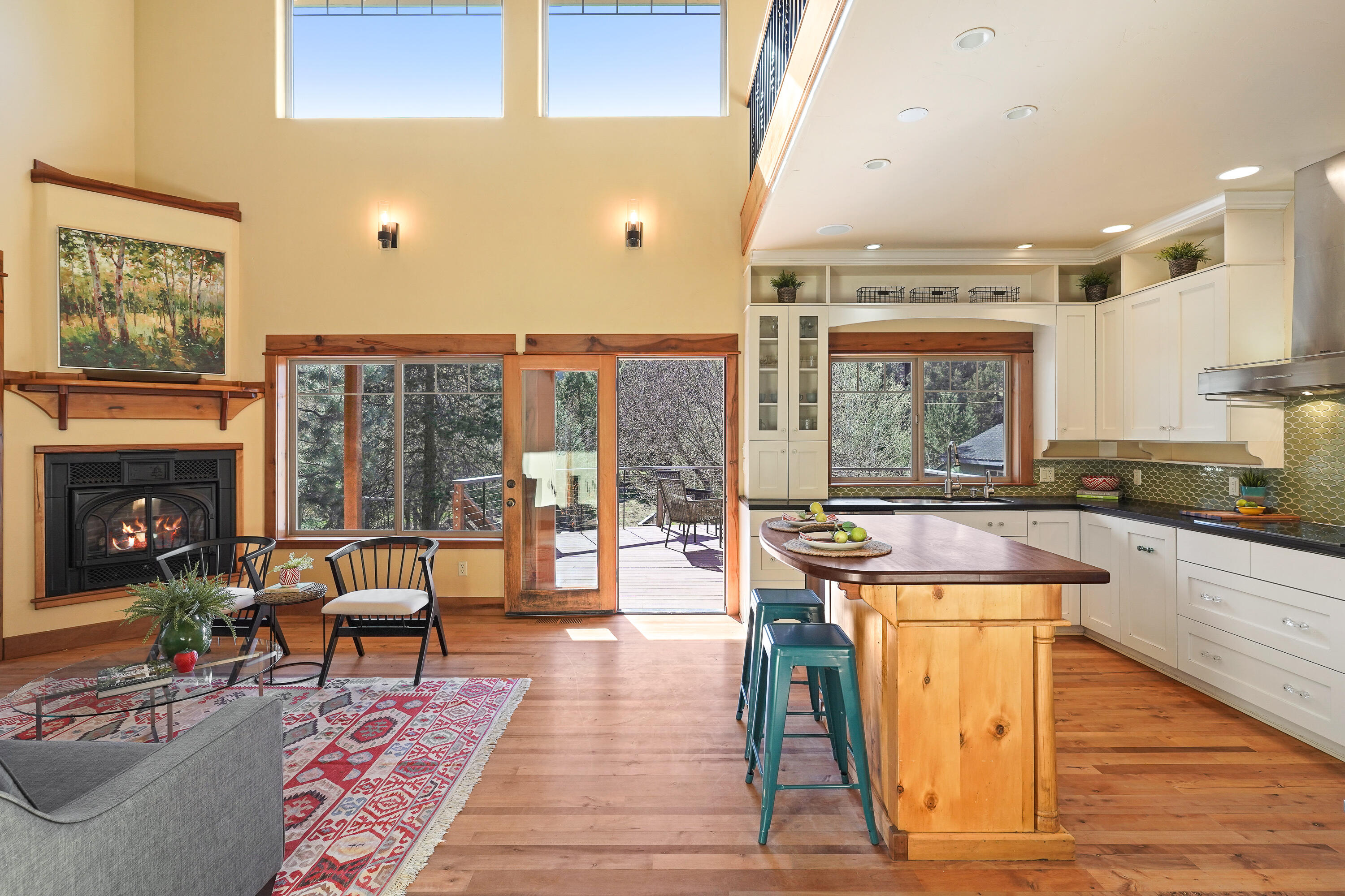 Desc Rvr Hmst Rimrk - Residential