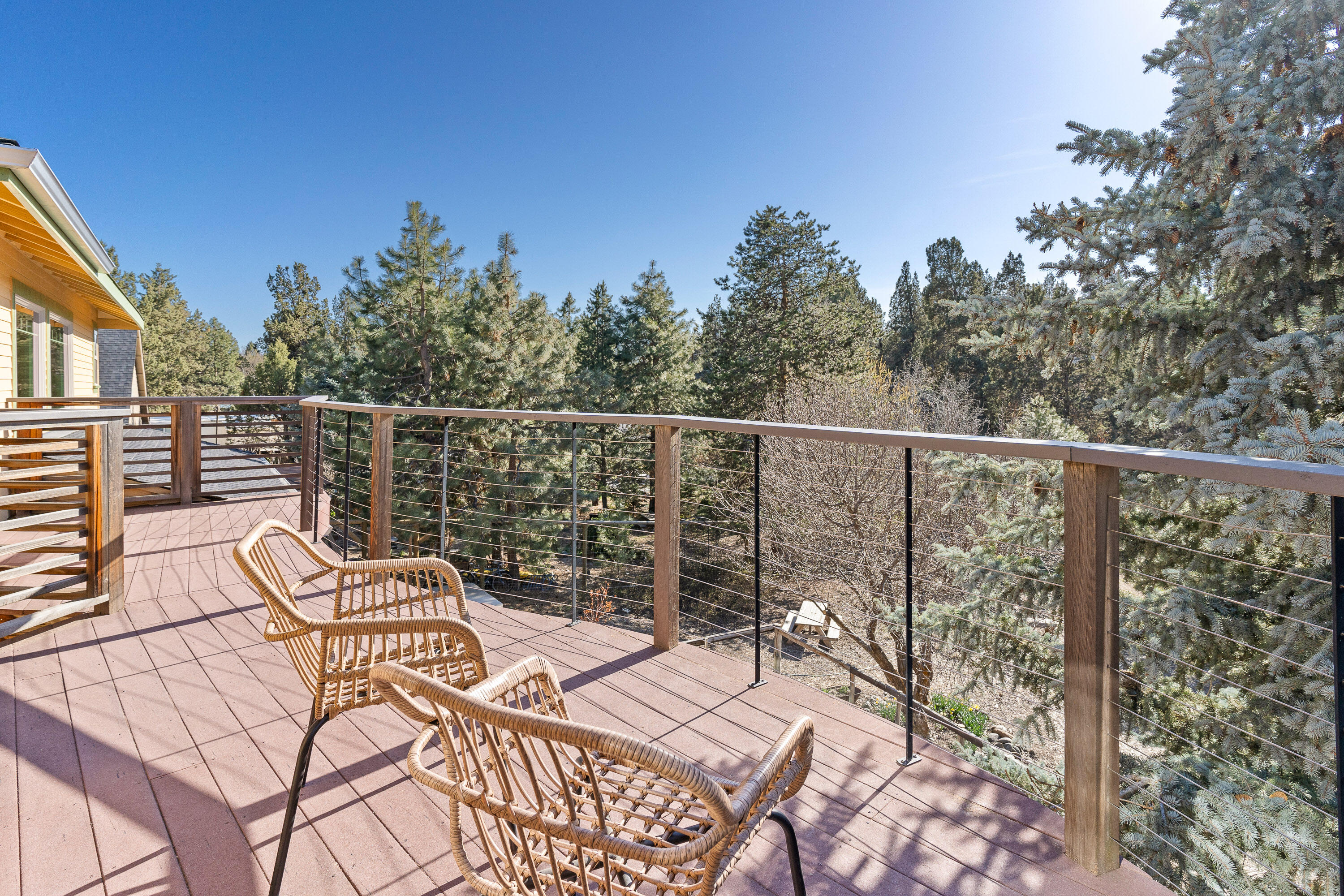 Desc Rvr Hmst Rimrk - Residential