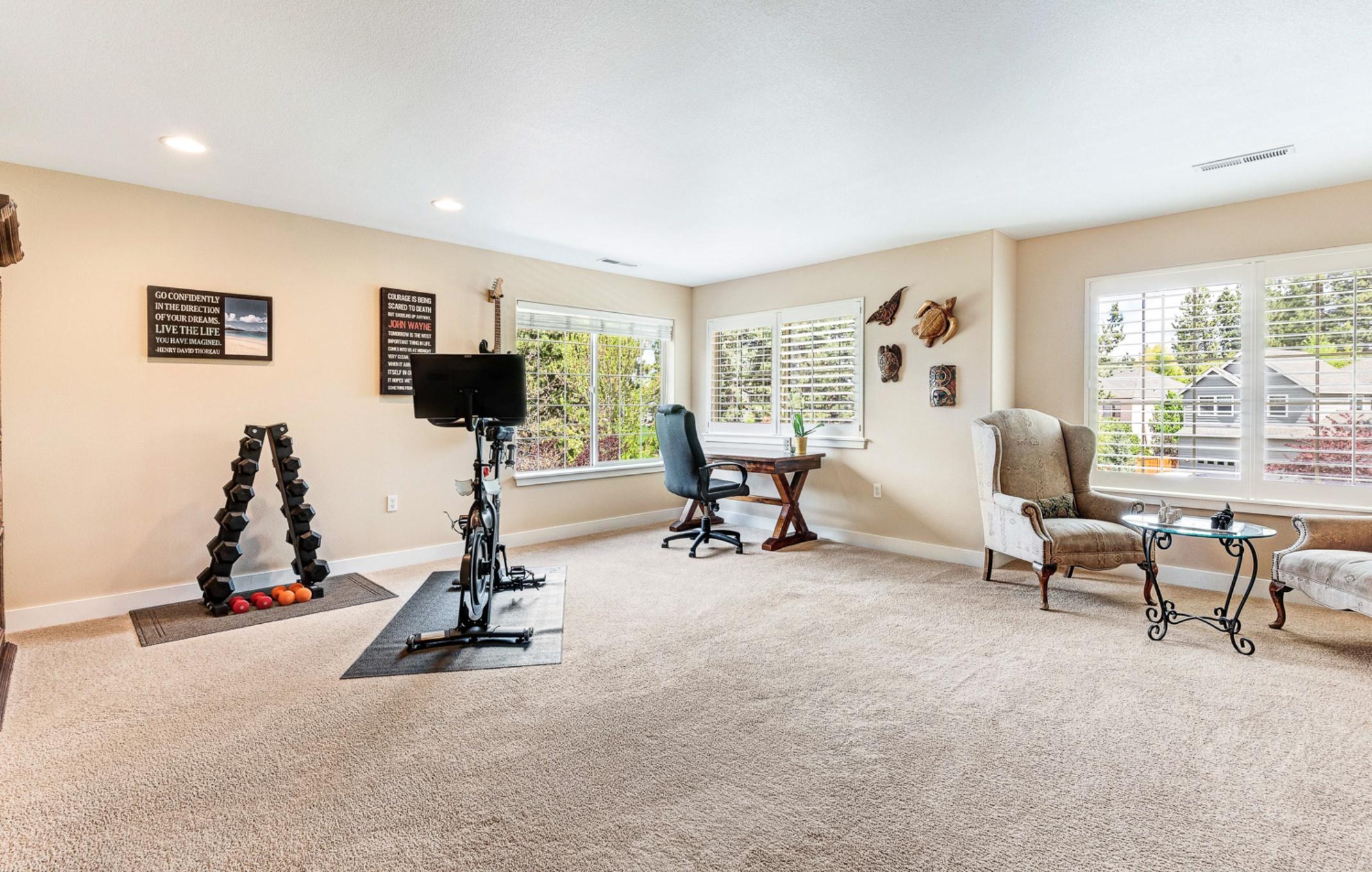 Skyliner Summit - Residential