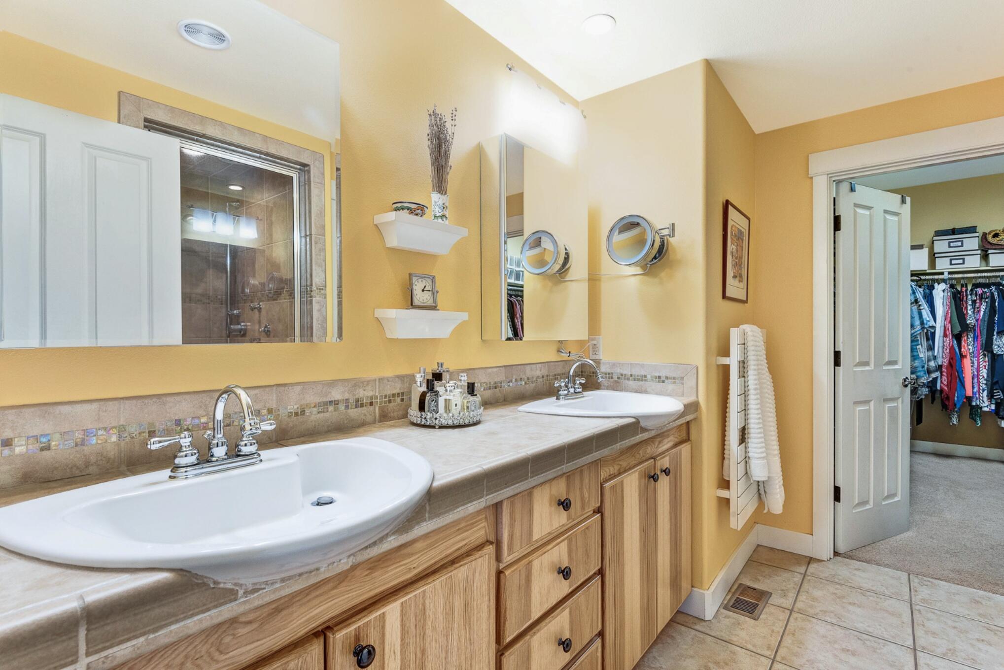 Skyliner Summit - Residential