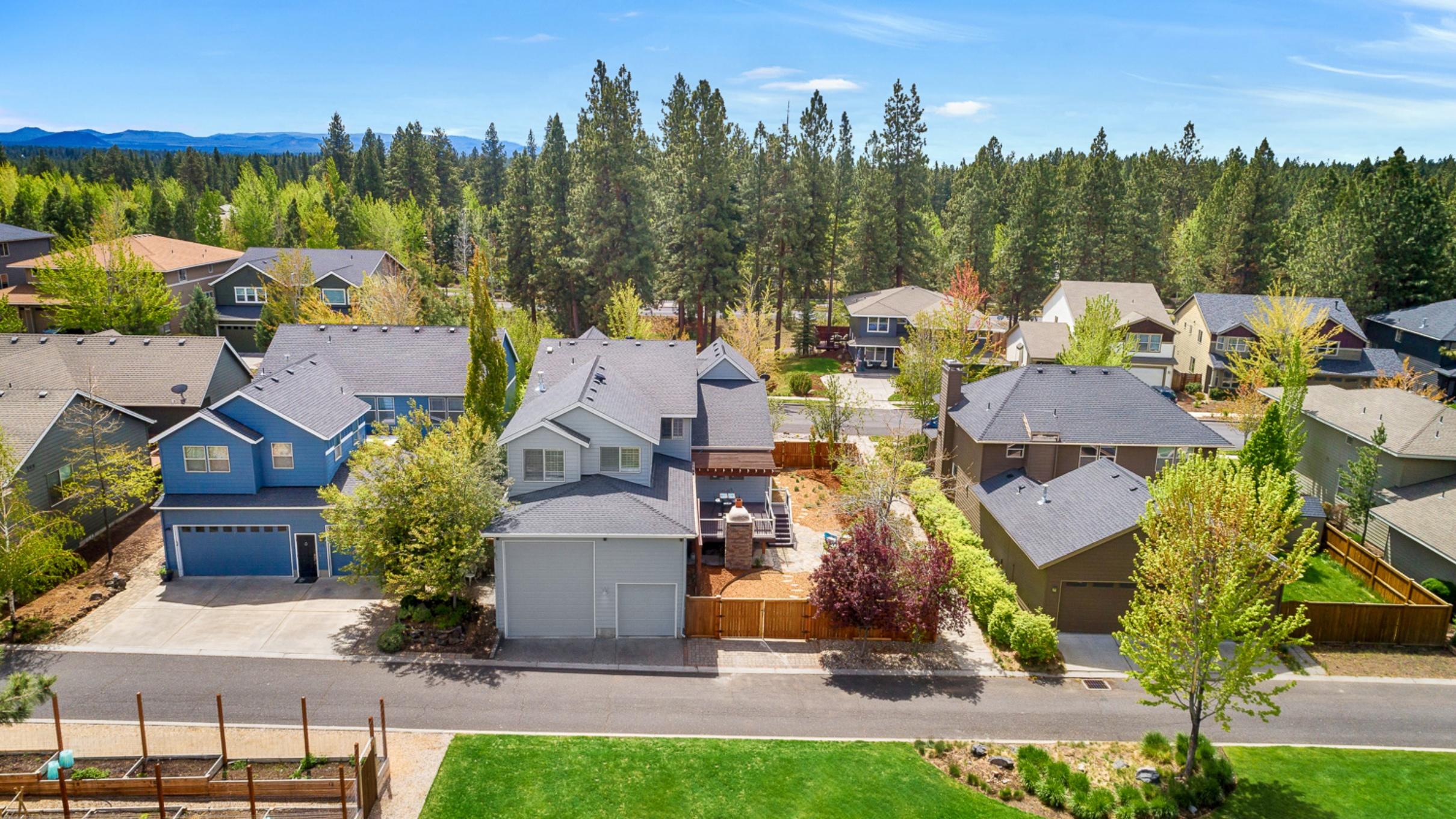 Skyliner Summit - Residential