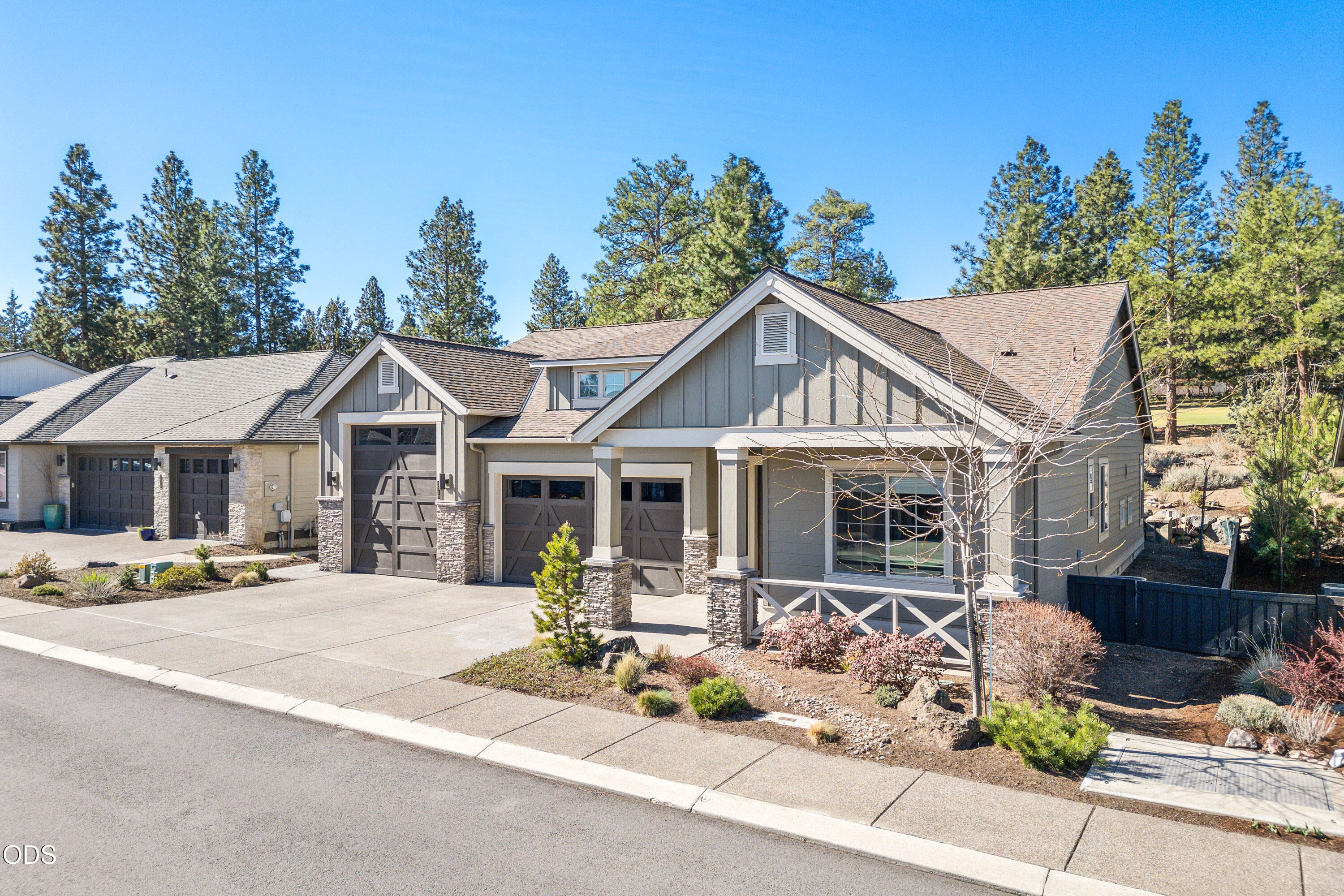 3119 NW Hidden Ridge Drive