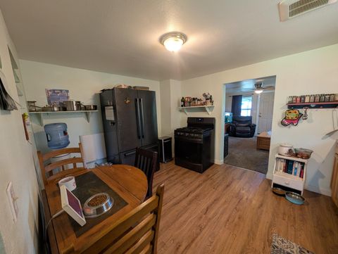 Tiny photo for 1850 Hope Street, Klamath Falls, OR 97603 (MLS # 220219268)
