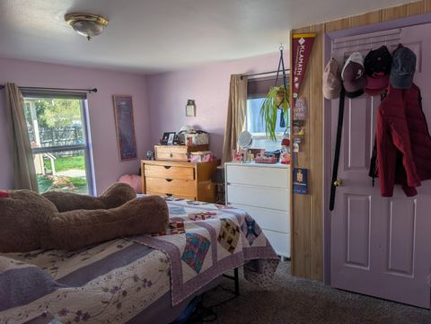 Tiny photo for 1850 Hope Street, Klamath Falls, OR 97603 (MLS # 220219268)