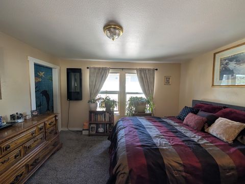 Tiny photo for 1850 Hope Street, Klamath Falls, OR 97603 (MLS # 220219268)