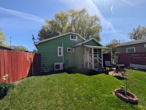 Tiny photo for 1850 Hope Street, Klamath Falls, OR 97603 (MLS # 220219268)