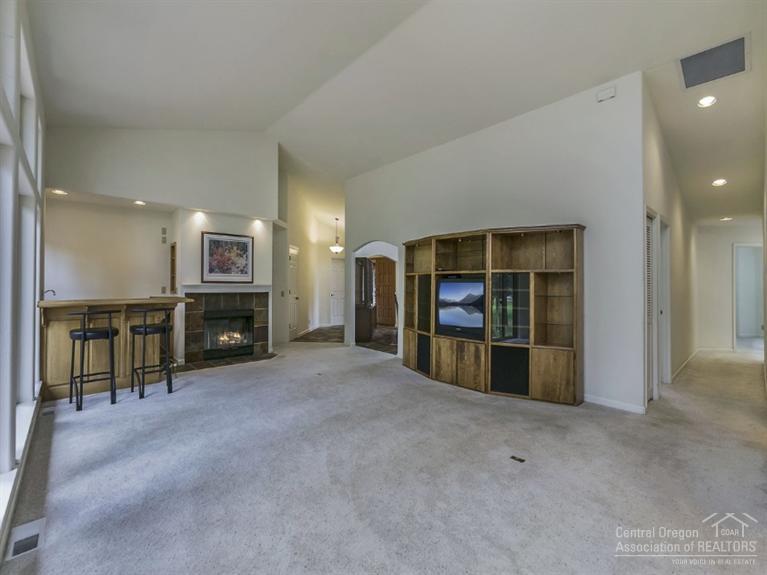 7th Mtn Golf Village - Residential