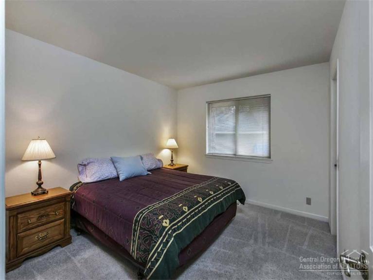 7th Mtn Golf Village - Residential