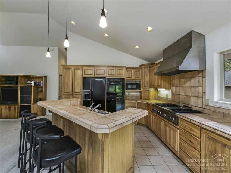 7th Mtn Golf Village - Residential
