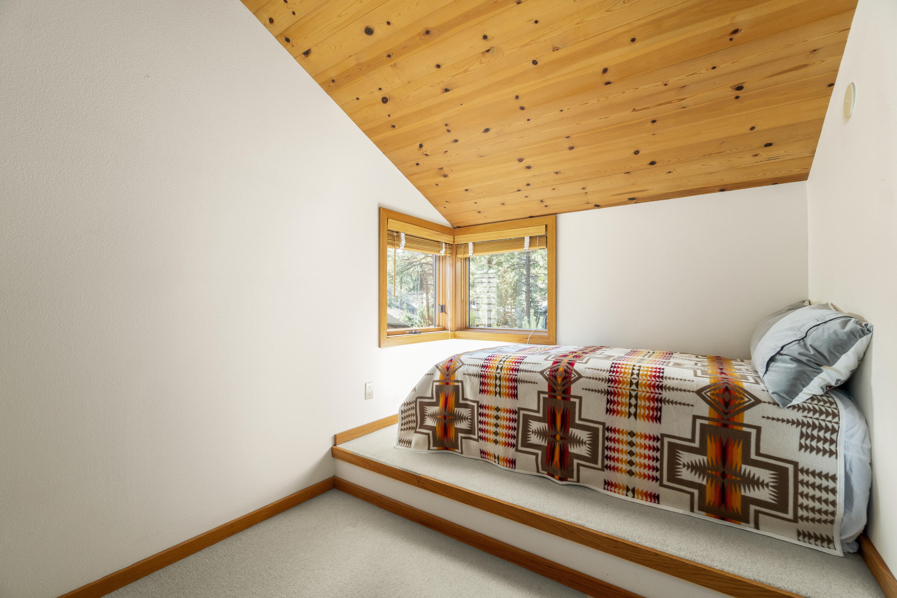 7th Mtn Golf Village - Residential