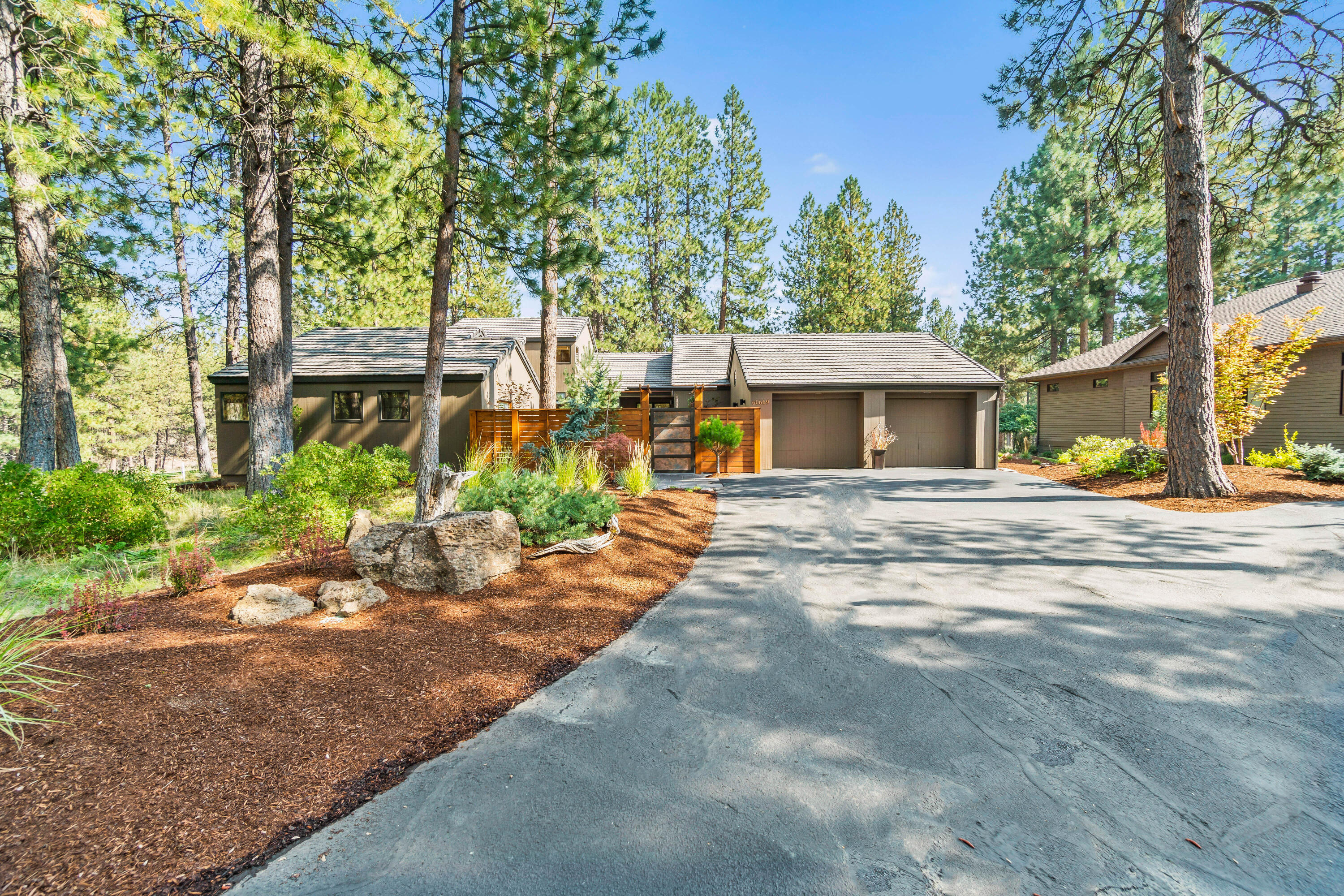 7th Mtn Golf Village - Residential