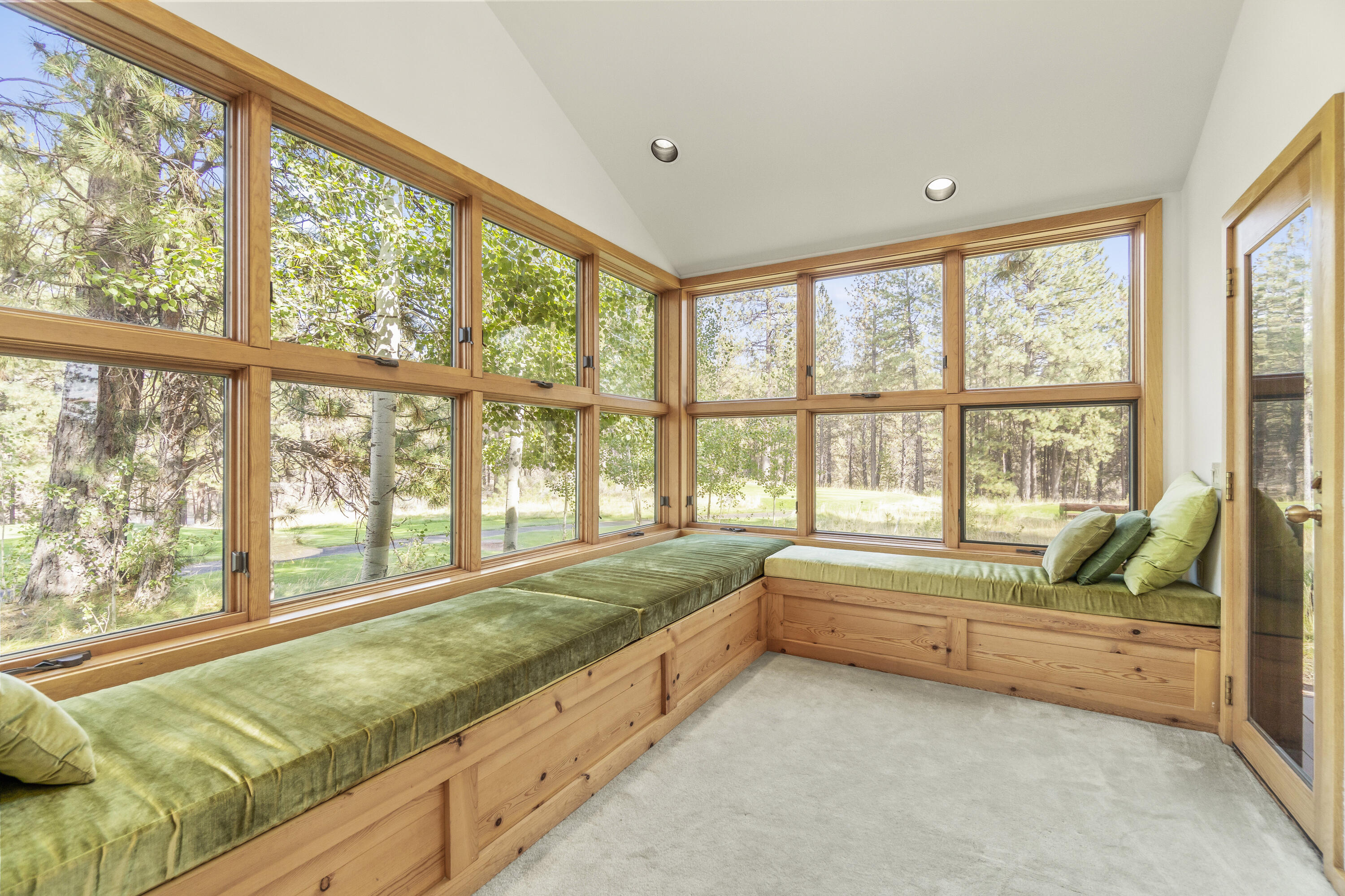 7th Mtn Golf Village - Residential