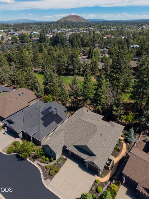 Tiny photo for 2533 NW Pine Terrace Drive, Bend, OR 97703 (MLS # 220223522)
