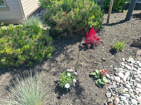 Tiny photo for 2533 NW Pine Terrace Drive, Bend, OR 97703 (MLS # 220223522)