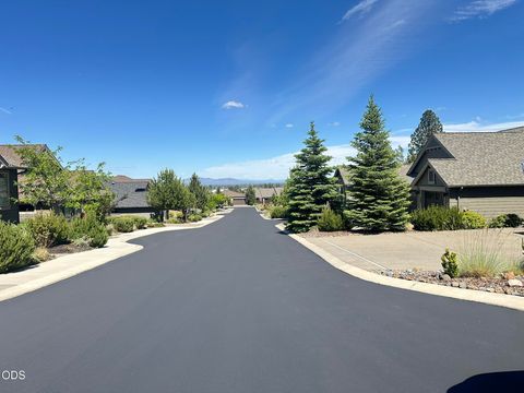 Tiny photo for 2533 NW Pine Terrace Drive, Bend, OR 97703 (MLS # 220223522)