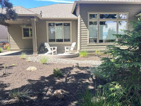 Tiny photo for 2533 NW Pine Terrace Drive, Bend, OR 97703 (MLS # 220223522)