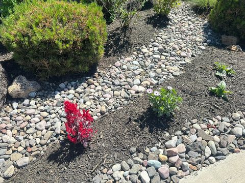 Tiny photo for 2533 NW Pine Terrace Drive, Bend, OR 97703 (MLS # 220223522)