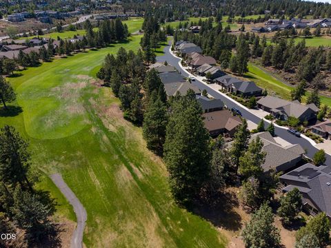 Tiny photo for 2533 NW Pine Terrace Drive, Bend, OR 97703 (MLS # 220223522)