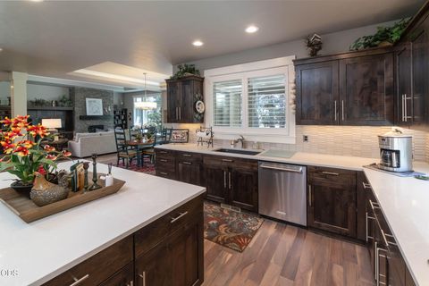 Tiny photo for 2533 NW Pine Terrace Drive, Bend, OR 97703 (MLS # 220223522)