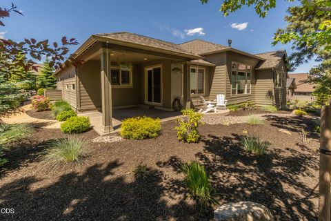 Tiny photo for 2533 NW Pine Terrace Drive, Bend, OR 97703 (MLS # 220223522)