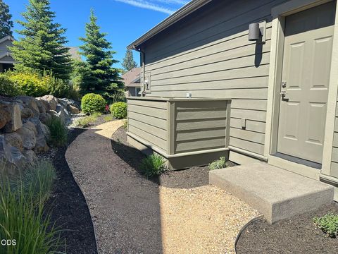 Tiny photo for 2533 NW Pine Terrace Drive, Bend, OR 97703 (MLS # 220223522)