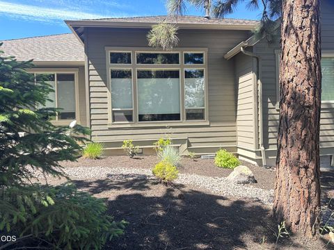 Tiny photo for 2533 NW Pine Terrace Drive, Bend, OR 97703 (MLS # 220223522)