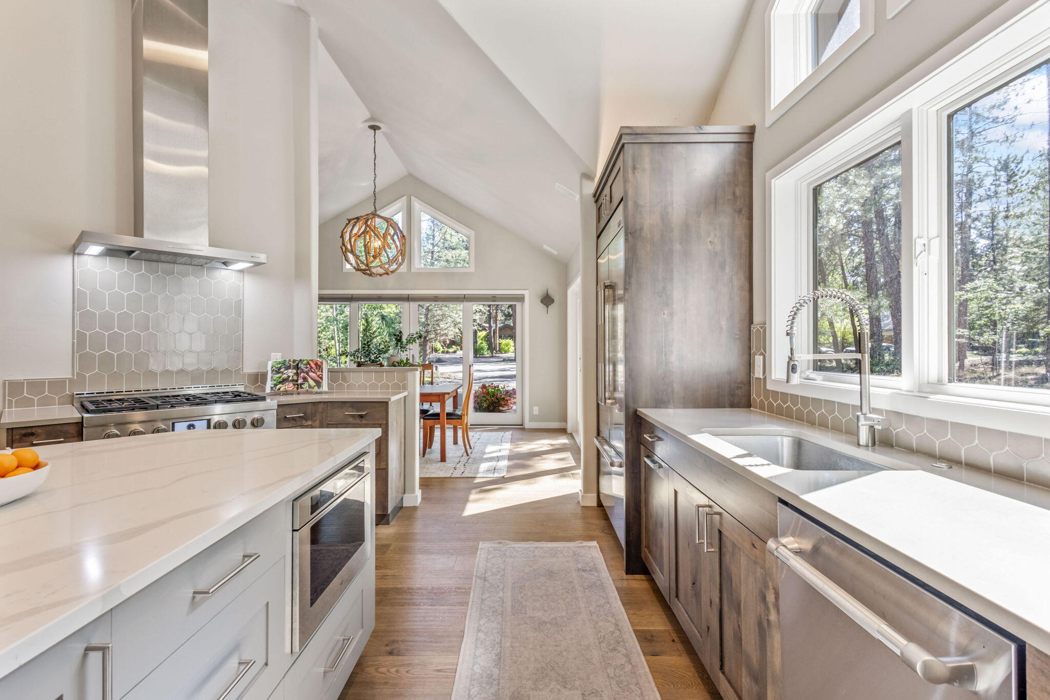 Broken Top - Residential