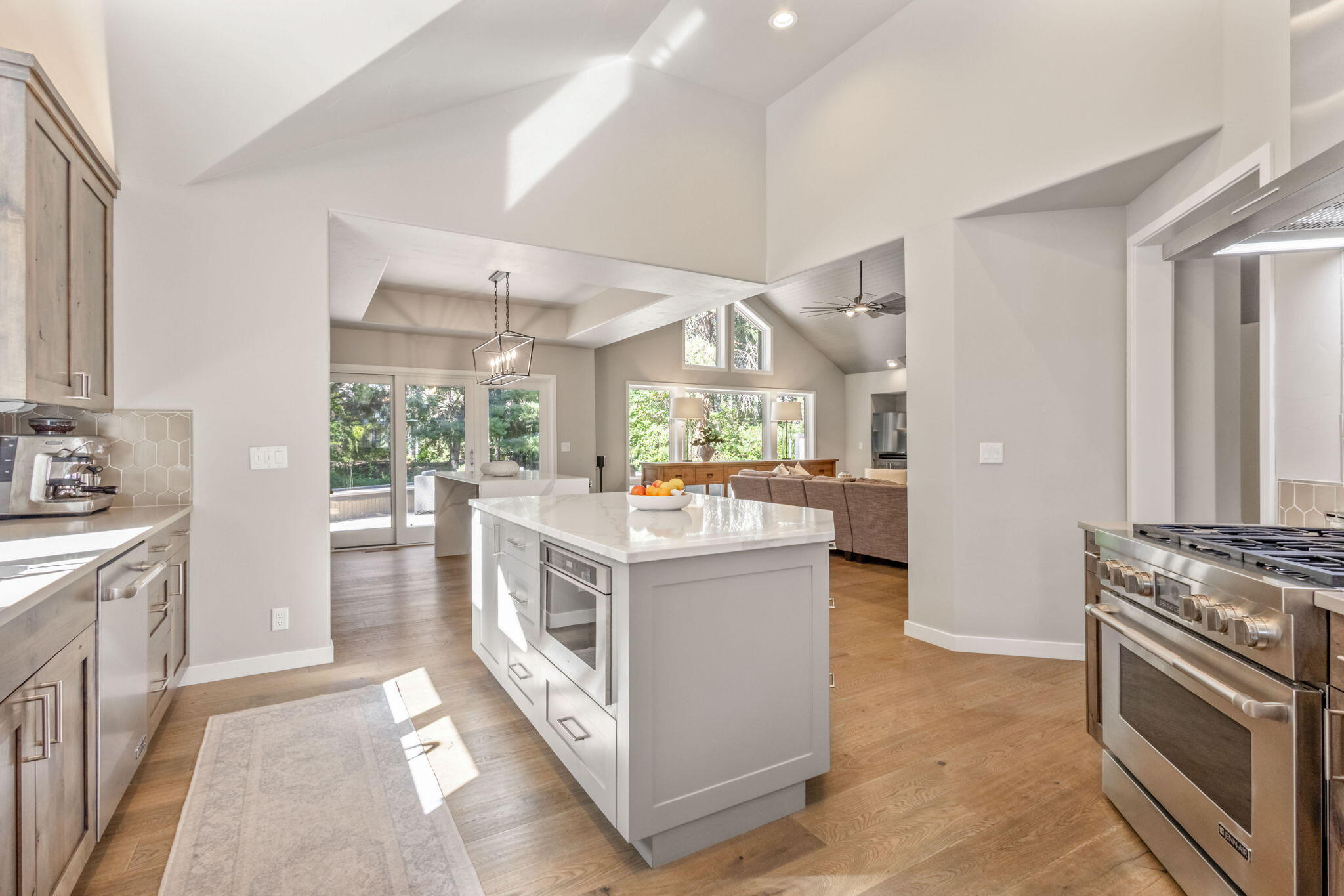 Broken Top - Residential