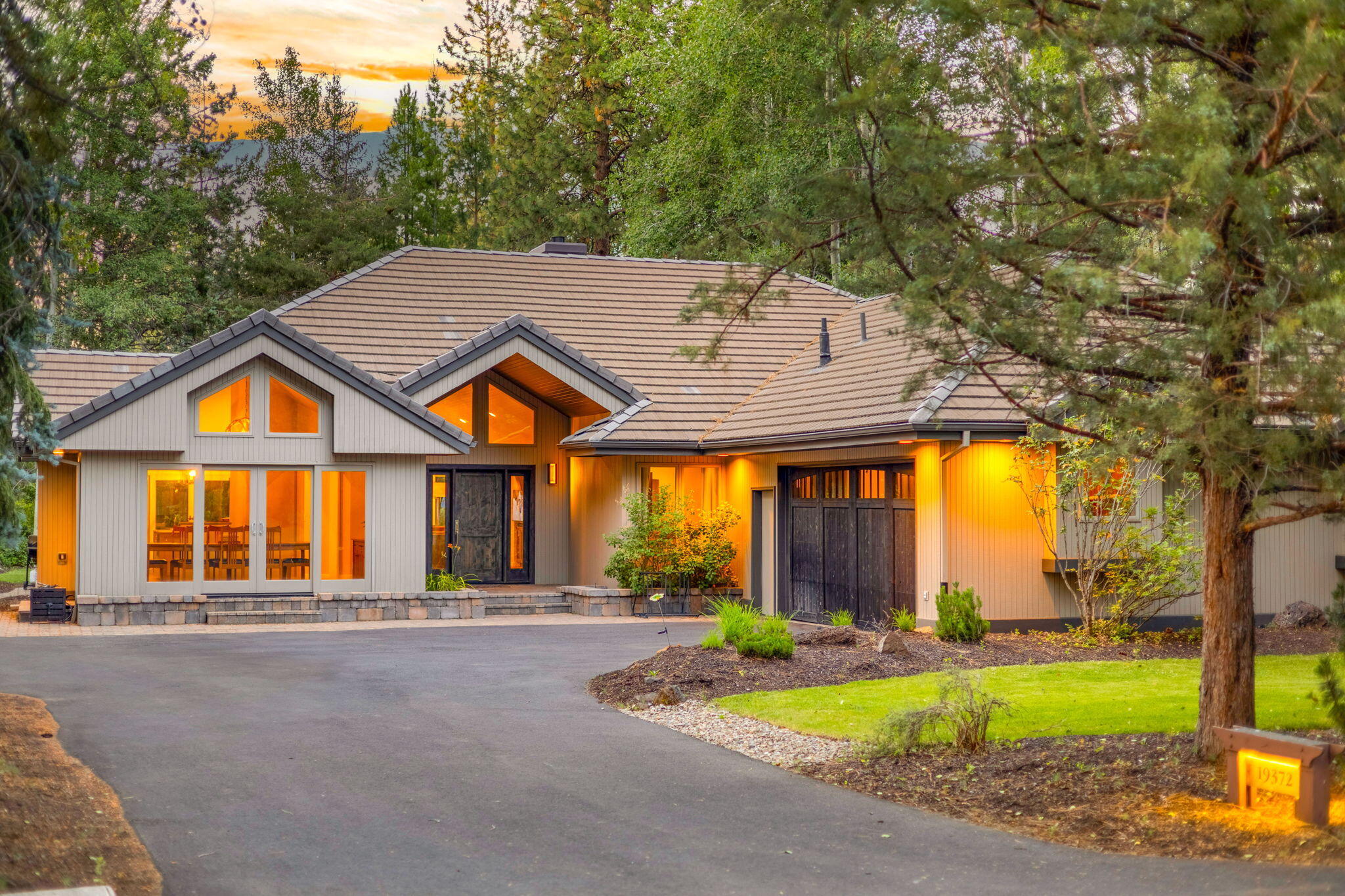 Broken Top - Residential