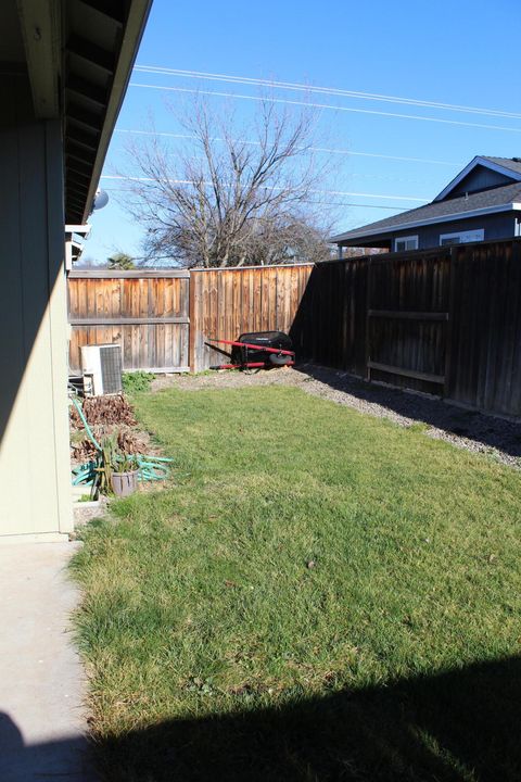 Tiny photo for 2422 Granite Court, White City, OR 97503 (MLS # 220214057)
