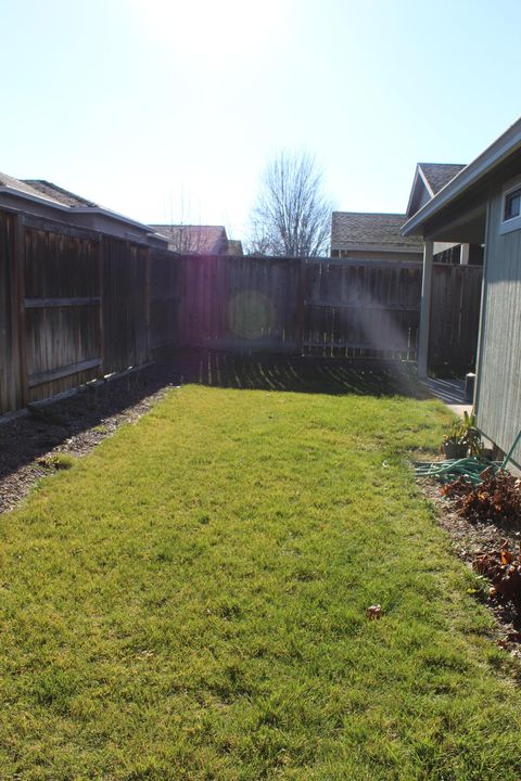 Tiny photo for 2422 Granite Court, White City, OR 97503 (MLS # 220214057)