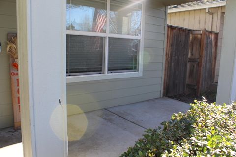 Tiny photo for 2422 Granite Court, White City, OR 97503 (MLS # 220214057)