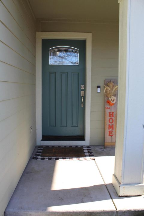 Tiny photo for 2422 Granite Court, White City, OR 97503 (MLS # 220214057)