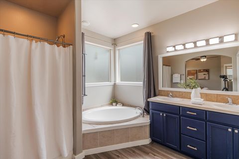 Tiny photo for 2228 NW 22nd Street, Redmond, OR 97756 (MLS # 220220054)