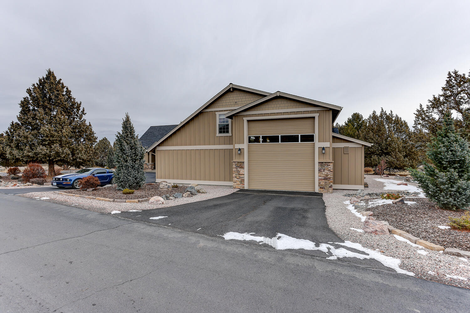 Eagle Crest - Residential