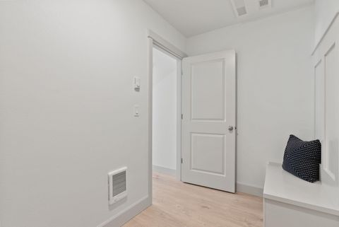 Tiny photo for 4056 SW Obsidian Place #133, Redmond, OR 97756 (MLS # 220210206)