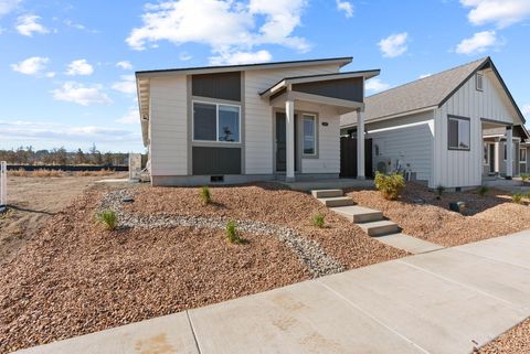 Tiny photo for 4056 SW Obsidian Place #133, Redmond, OR 97756 (MLS # 220210206)